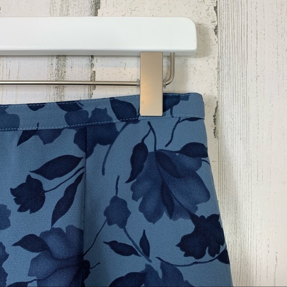 Vintage 90s/Y2K Blue Floral Shadow Print Midi Skirt - Picture 5 of 12